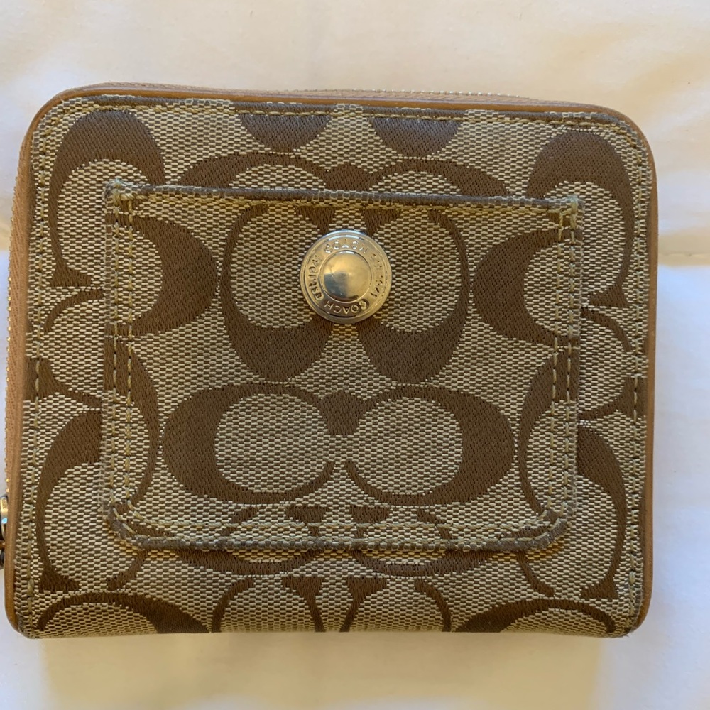 Authentic Coach wallet!